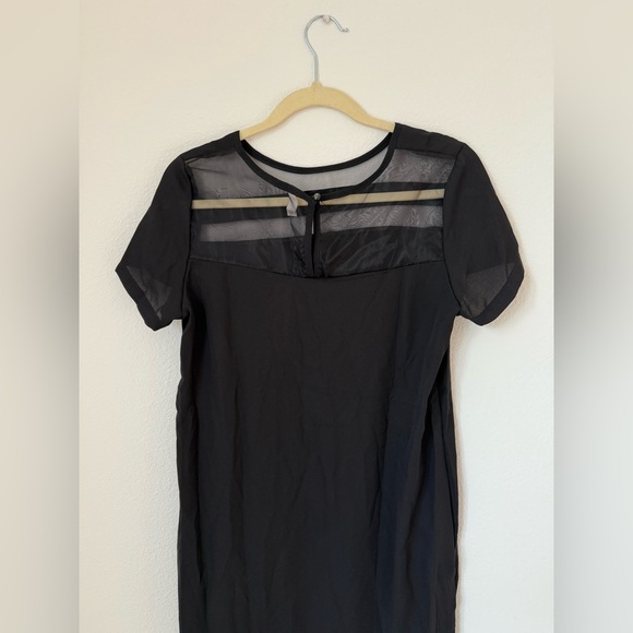 Black Dress - Picture 3 of 4